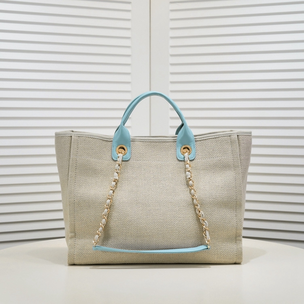 シャネルバッグ側面デザイン